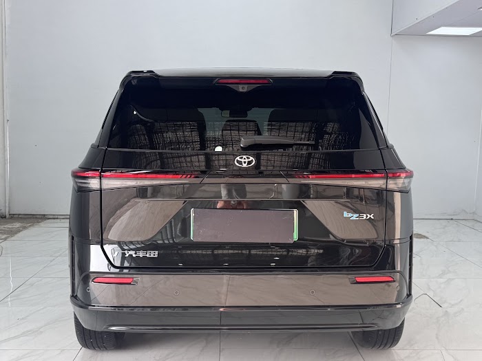 TOYOTA BZ3X