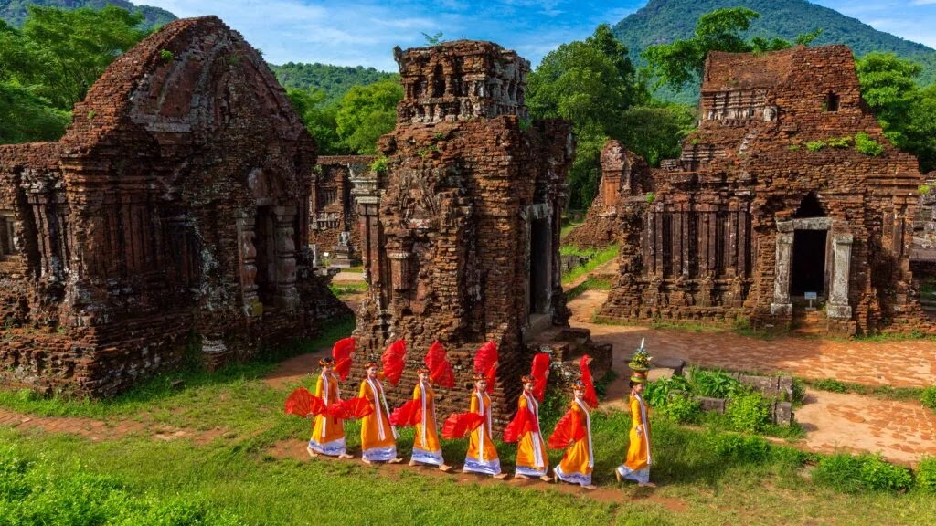 Khu-den-thap-My-Son-7-1024x576.webp