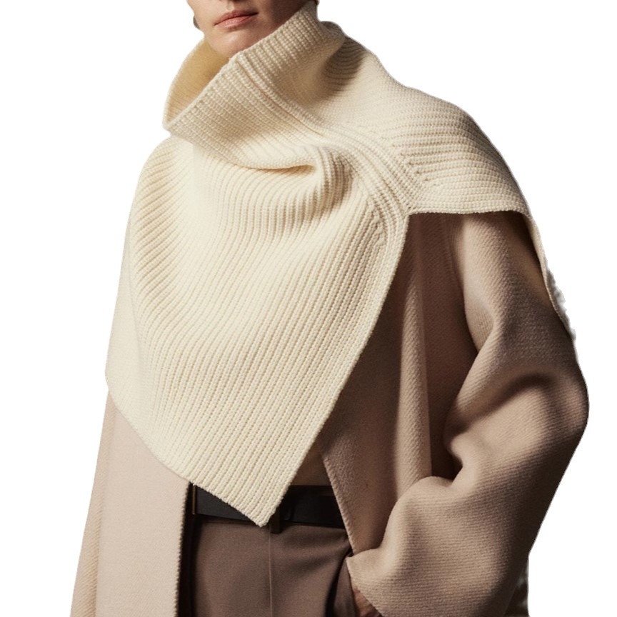 Merino wool cowl with slit