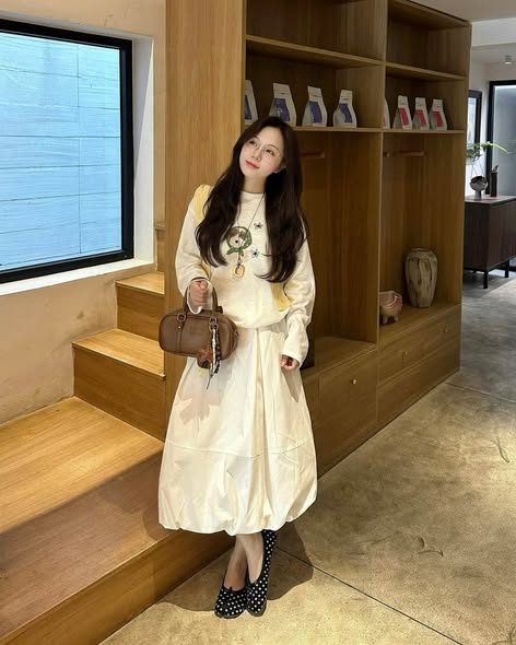 Áo thun dài tay in hình chú chó quàng khăn XONXEN SHOP 928 – Image 5