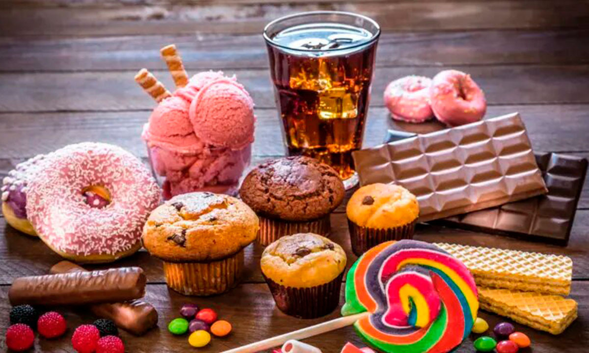 Antojos de comida poco saludable y qué podemos hacer para evitarlos
