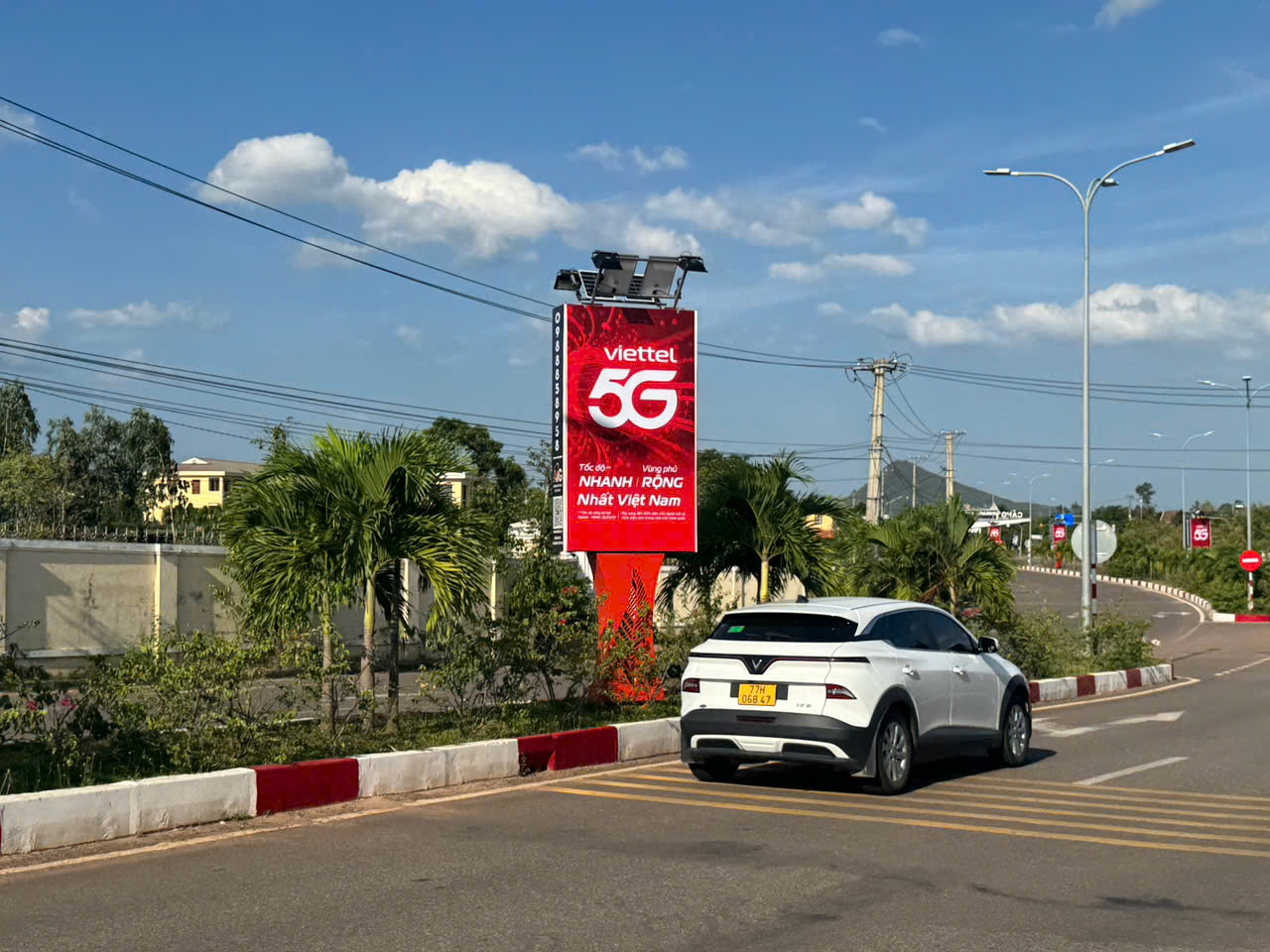 Pano dọc tuyến giao thông