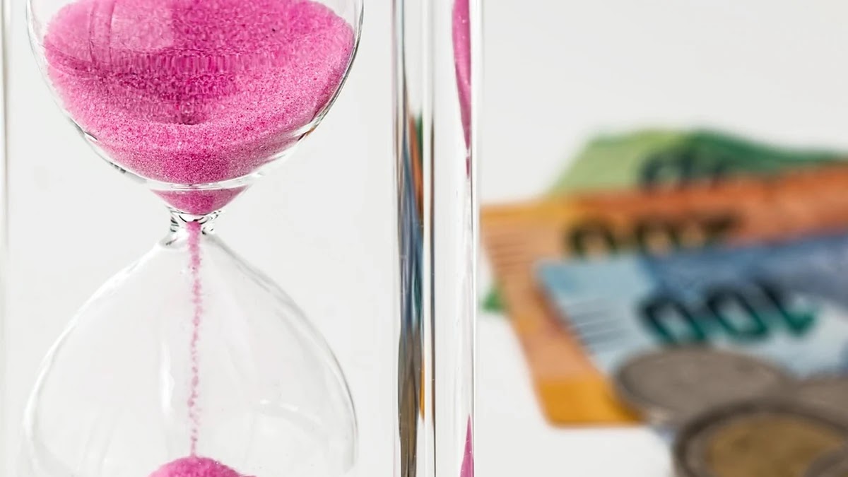 소액투자자를 위한 파킹통장과 CMA 직관적 수익 전략 비교 분석