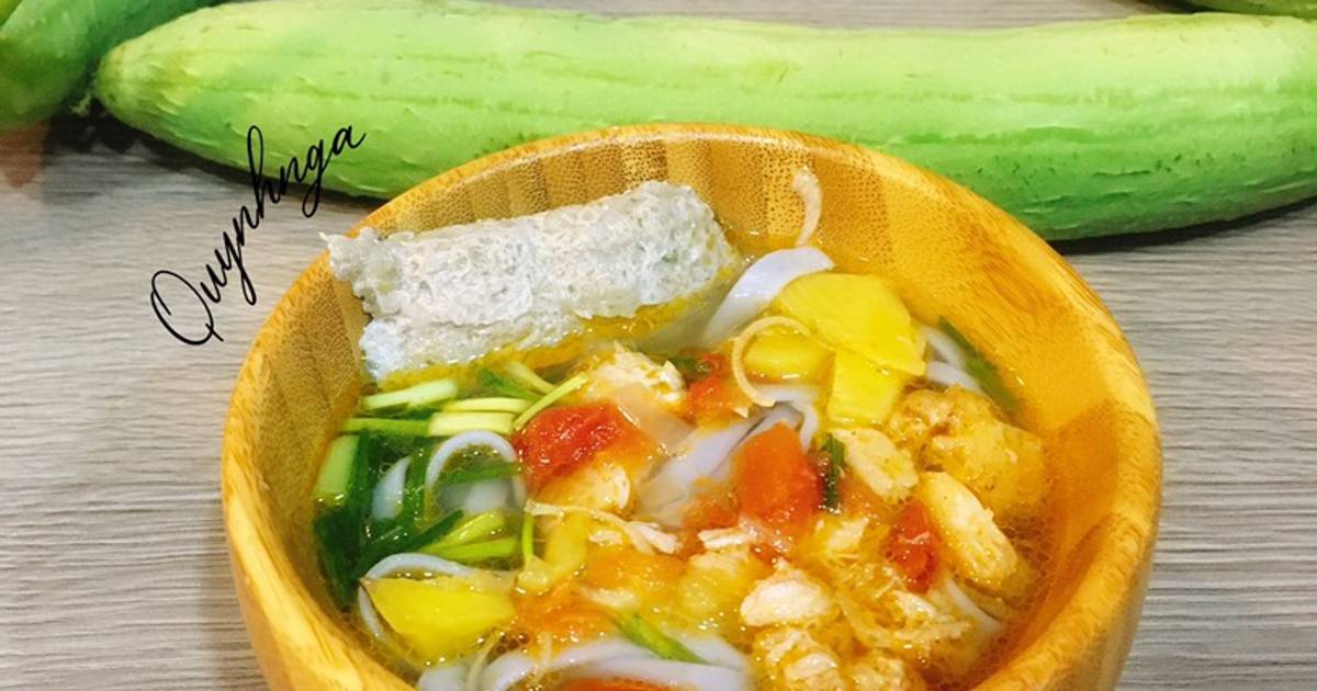 Mì đậu biếc hải sản