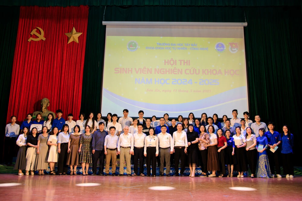 Tuổi trẻ Trường Đại học Tây Bắc tổ chức các hoạt động chào mừng Đại hội Đại Biểu Đảng bộ Nhà trường lần thứ XXIV, nhiệm kỳ 2025 - 2030