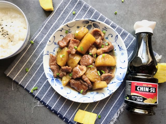 Thịt Heo Và Khoai Lang Kho Nước Tương CHIN-SU