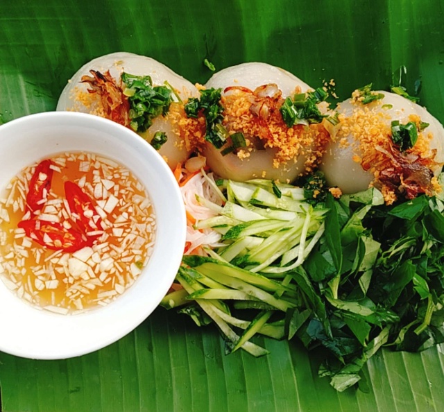 Bánh Ít Trần Nhân Thịt