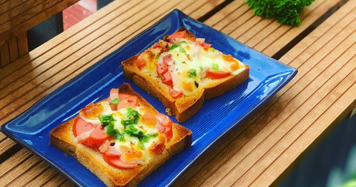 Bánh Mì Phô Mai Xúc Xích