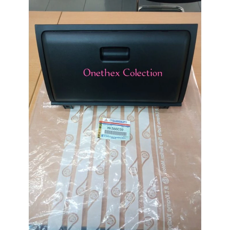 Glove Box Canter Original Mitsubishi MK566039: Solusi Sederhana untuk Masalah Mobil