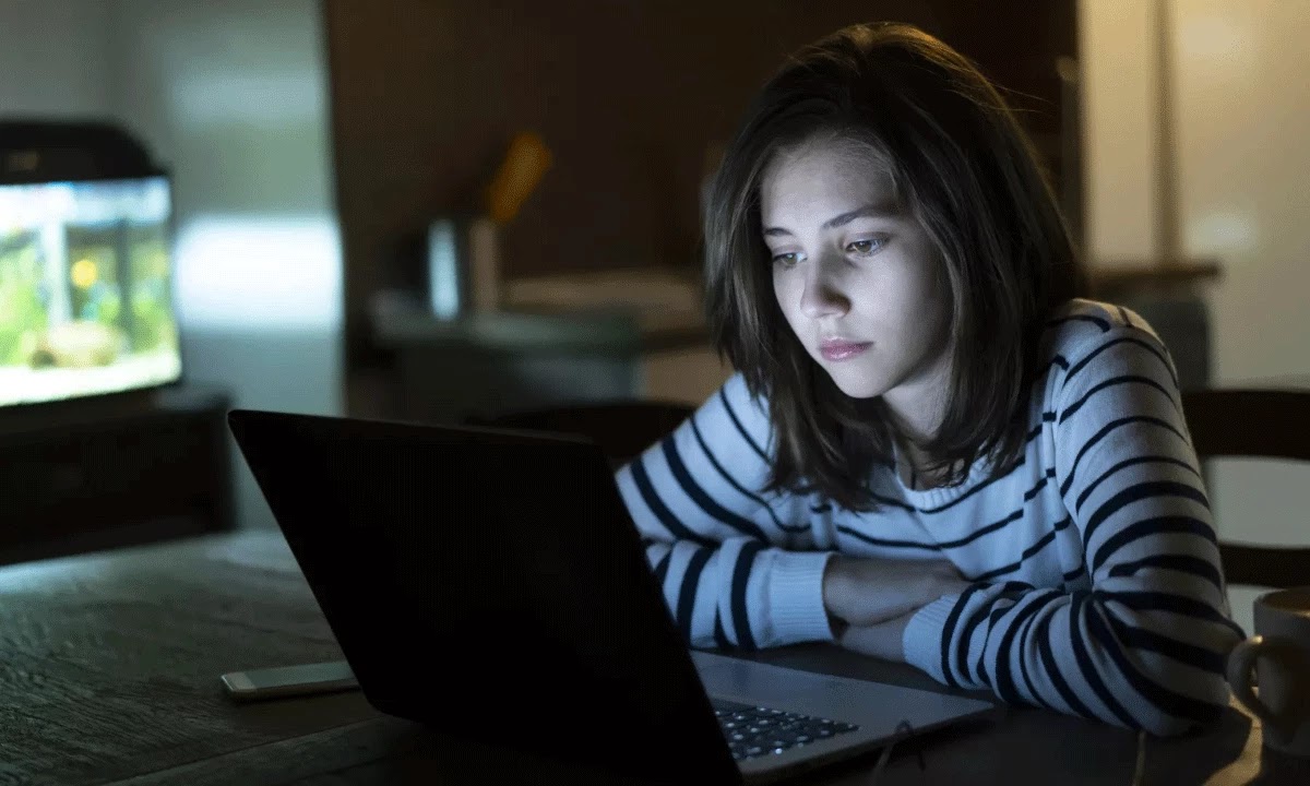 Evento virtual analizará el impacto judicial del grooming y la sextorsión desde la psicología forense