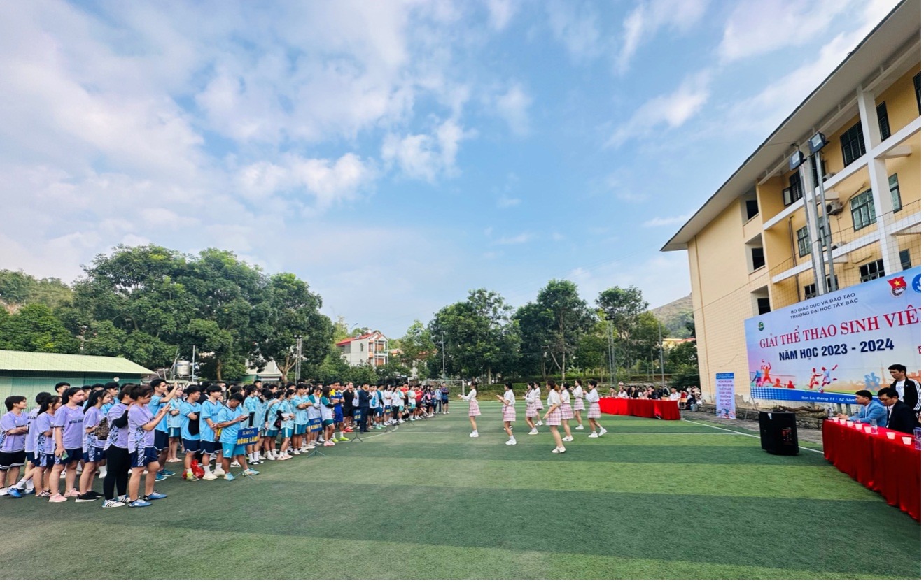 Trường Đại học Tây Bắc khai mạc Giải thể thao sinh viên năm học 2023 - 2024