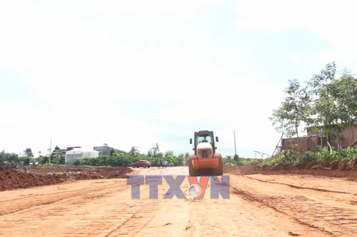 Người dân đồng lòng giải phóng mặt bằng cho 2 tuyến cao tốc đi Đà Lạt - Bnews