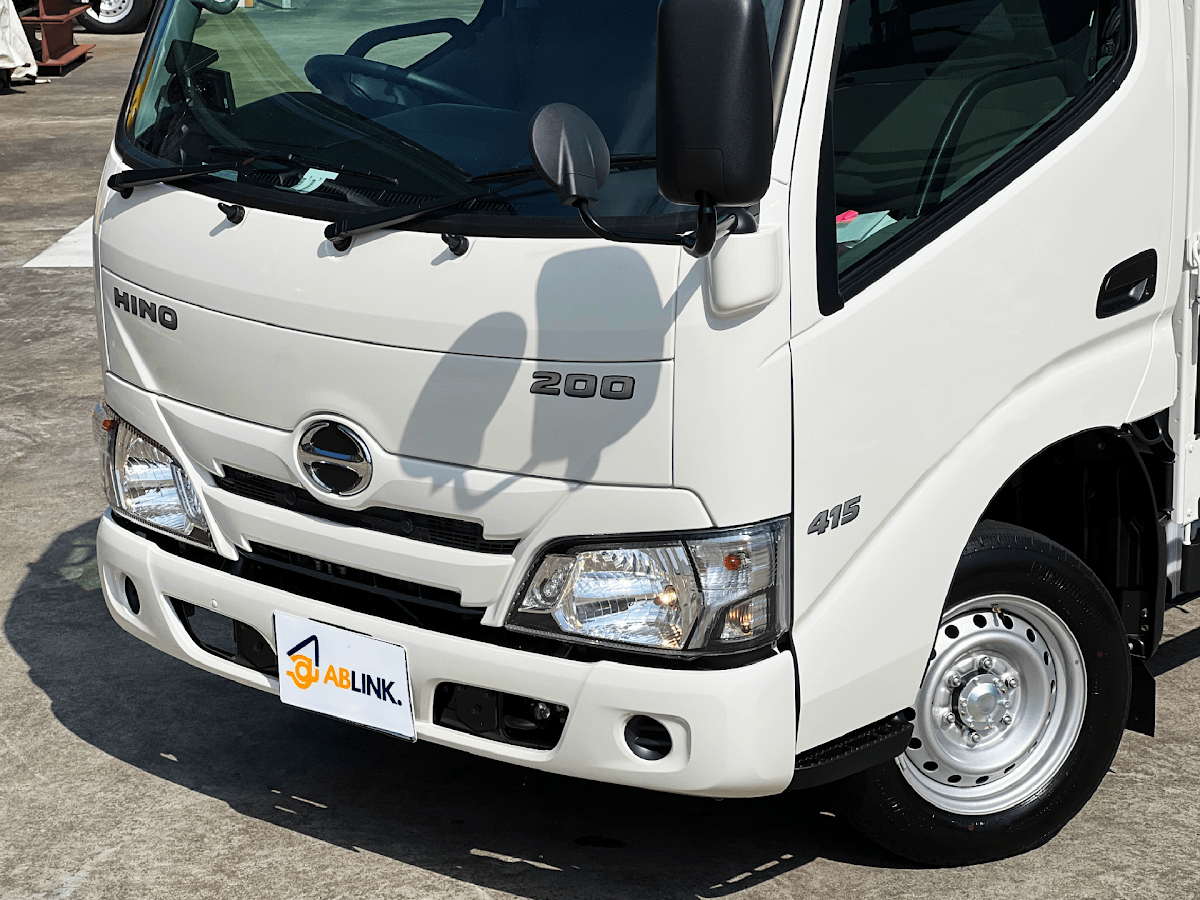 Hino Dutro 10ft Truck – photo 3