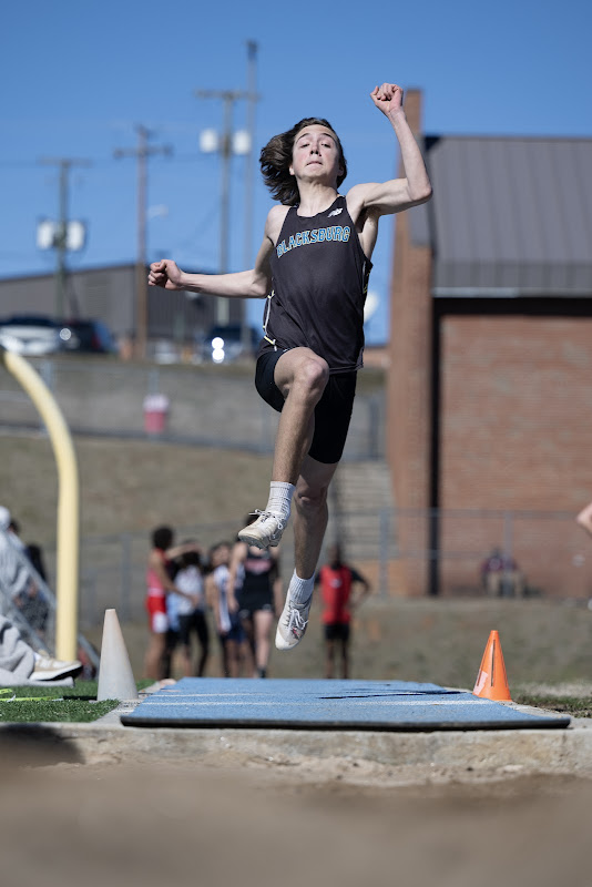 Photo from HS: Indoor Track & Field of Riley Henderson