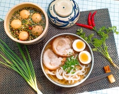Mì Udon Thịt Heo Hầm & Trứng Ngâm