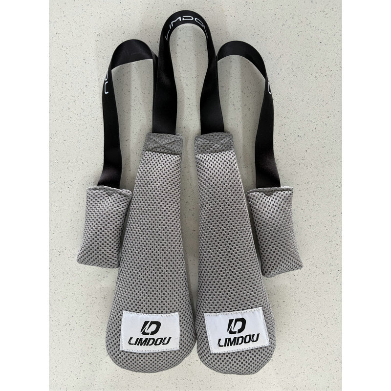 Activated charcoal dehumidifying bag for shoes and gloves