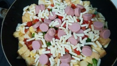Bánh Pizza Bằng Chảo