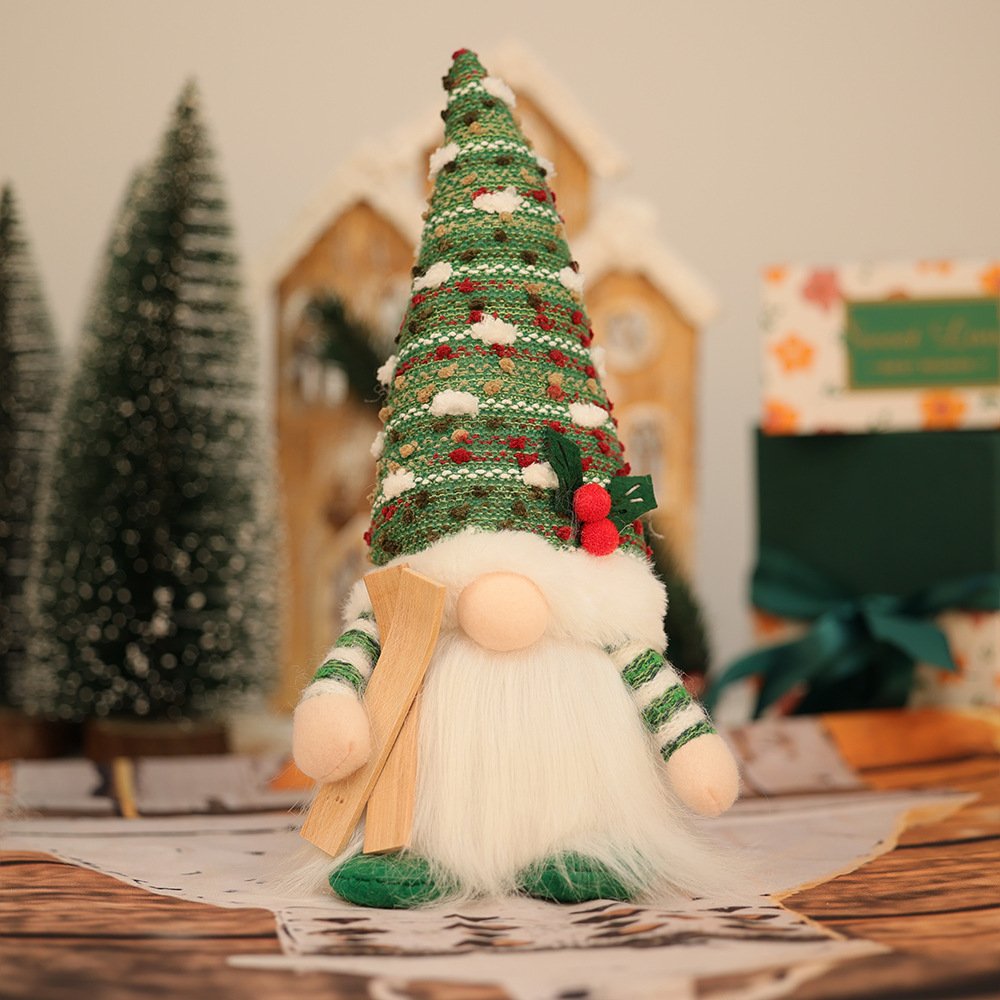 Illuminated gnome figure with knitted hat