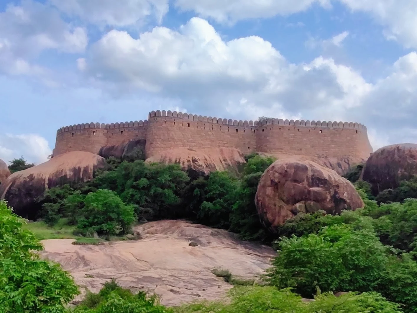 Thirumayam Fort