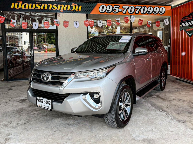 TOYOTA FORTUNER