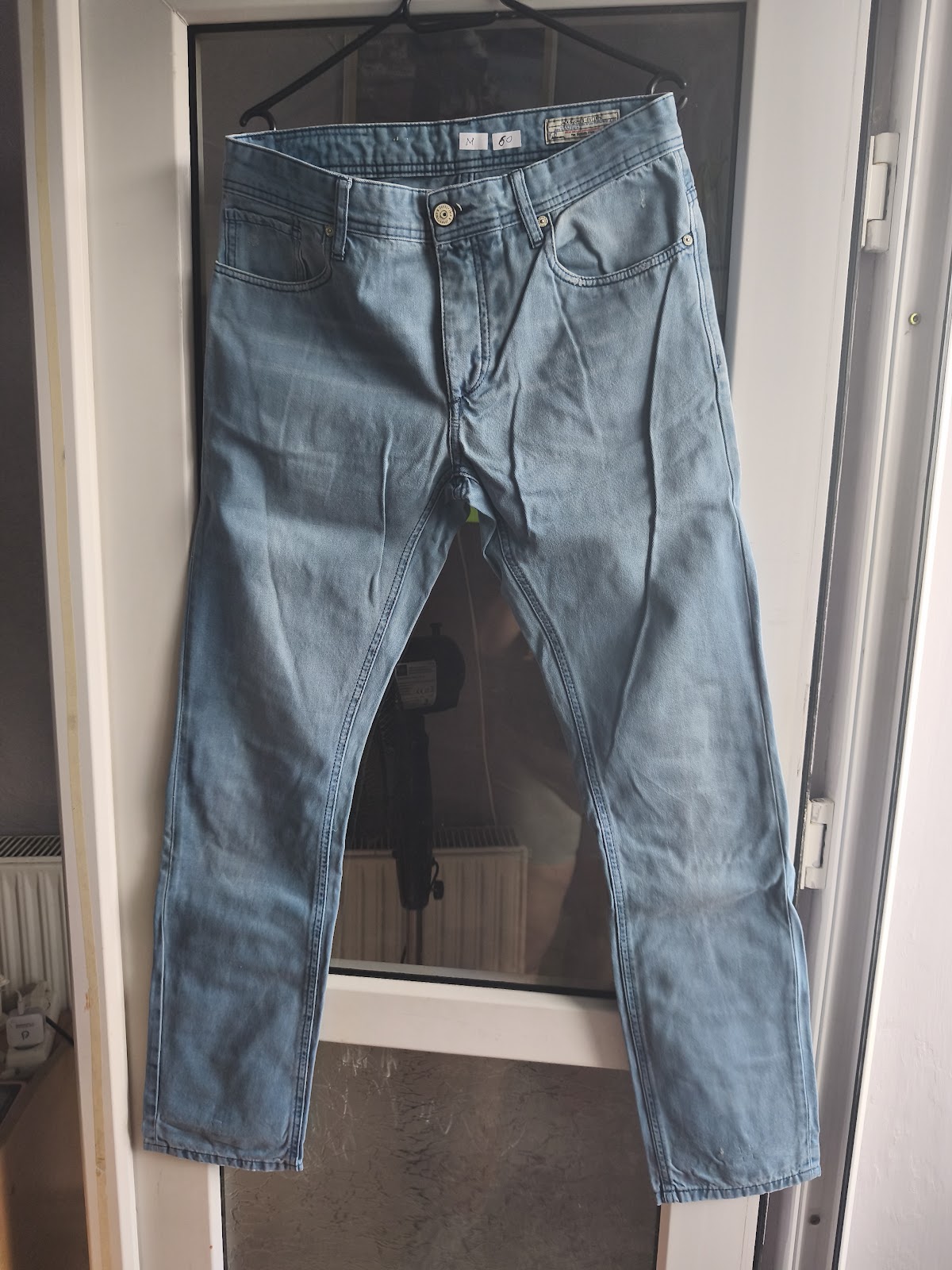 Blugi si Pantaloni - Pantaloni bărbați Jack & Jones - M - albastră