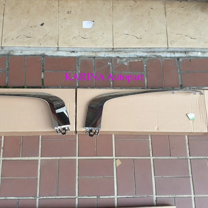 Garnish Bemper Atas List Crum Asli Mitsubishi Xpander Cross: Penting untuk Kendaraan Anda