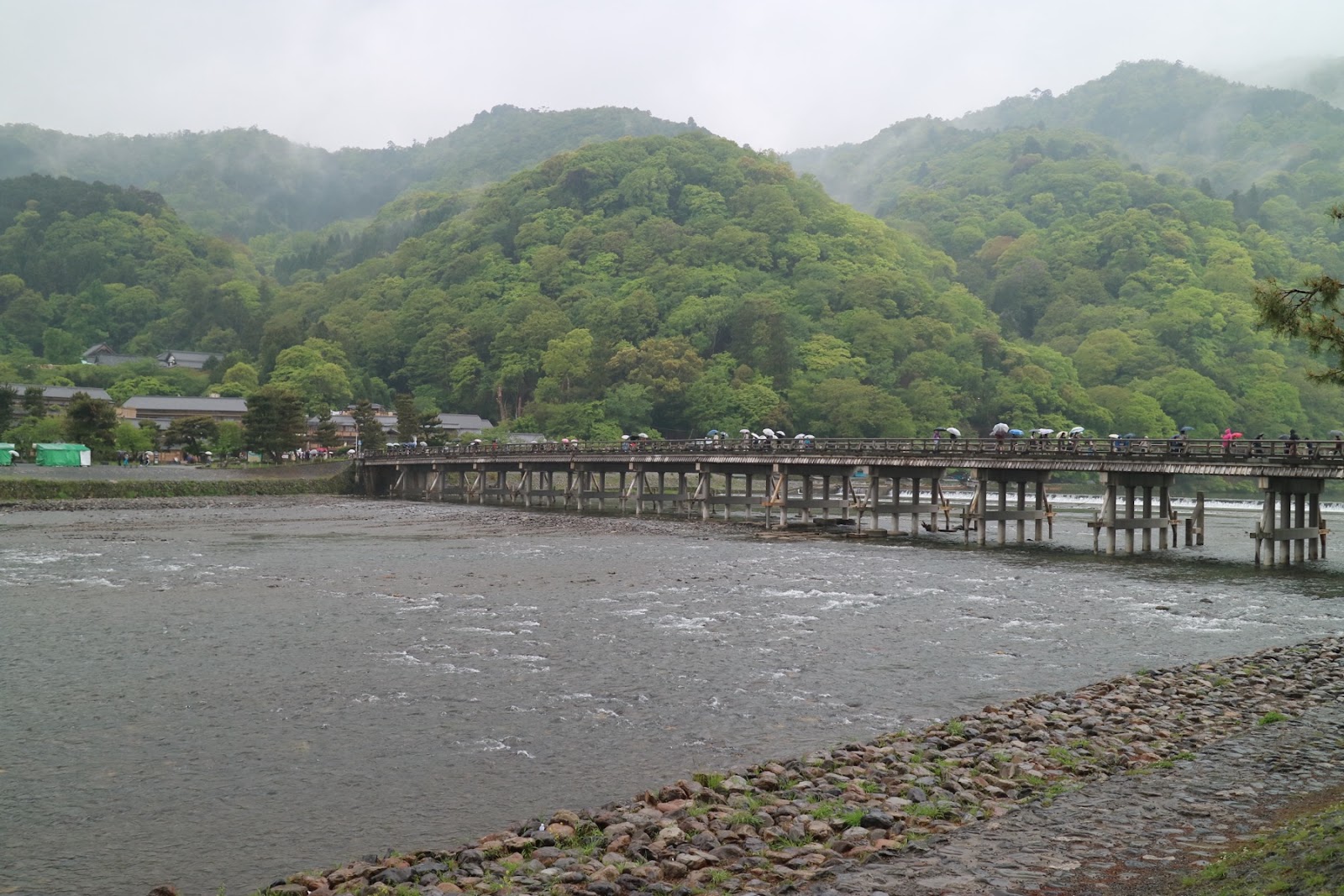 도게쓰교 멀리서