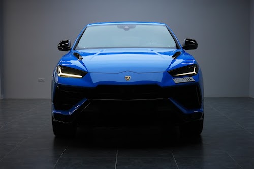 Lamborghini Urus S Blue