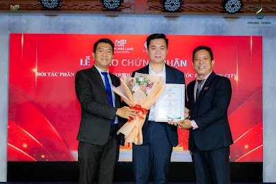 BinhPhoto-4825.jpg