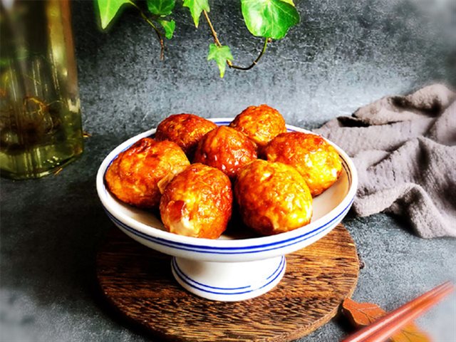 Trứng Gà Ngâm Nước Tương Kiểu Mới