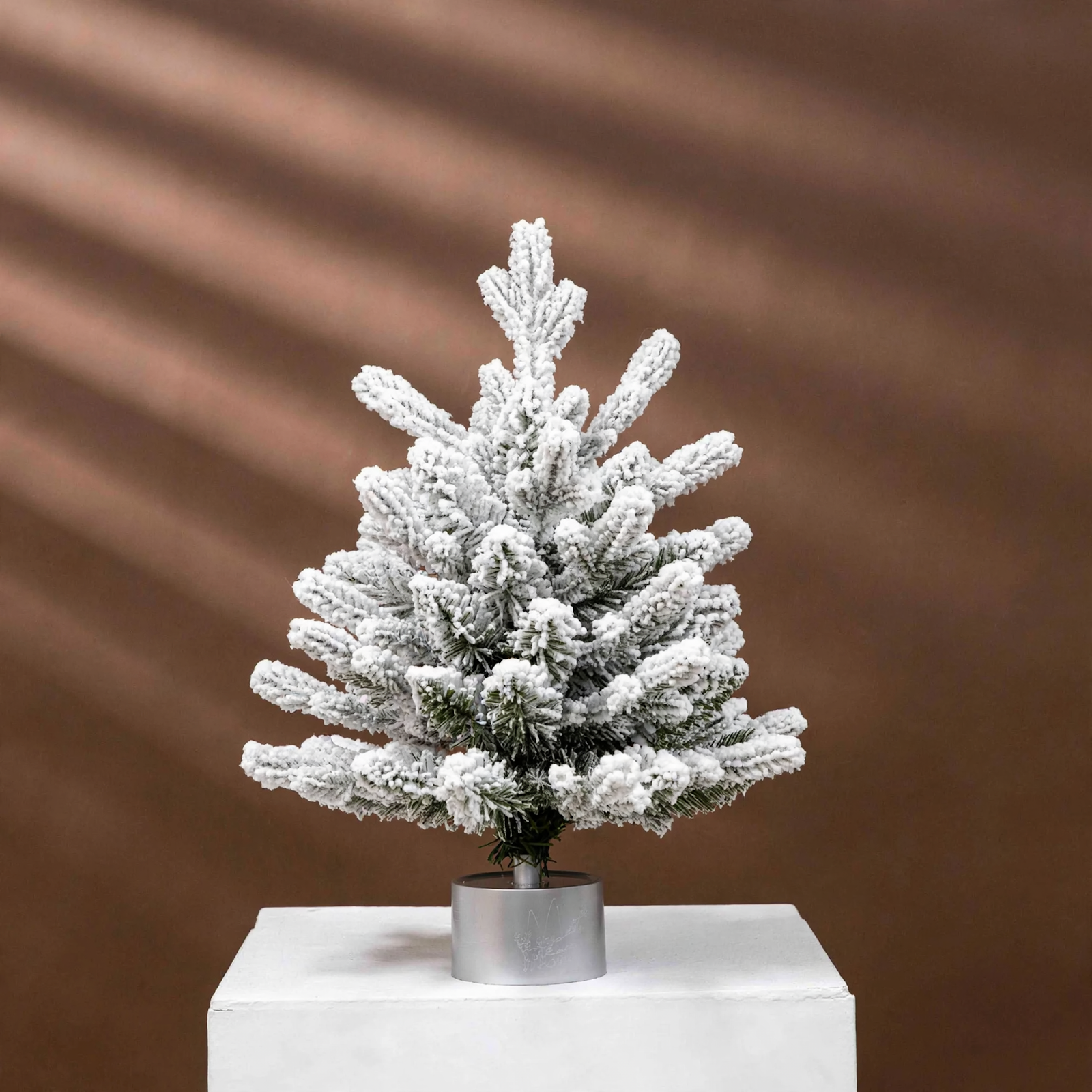 Decorative Christmas Tree Music Box, 45 cm, with Snow Effect
