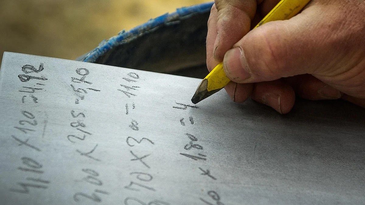 SCHD와 JEPI ETF 운용보수 및 배당 정책 비교