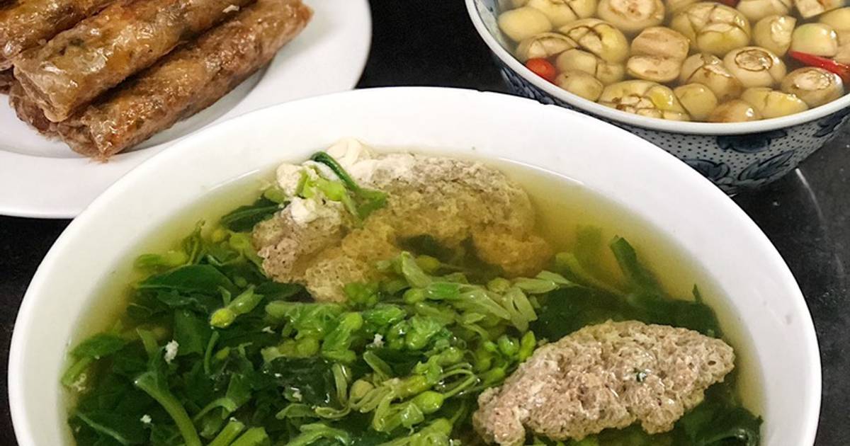 Canh cua nấu hoa thiên lý và mùng tơi