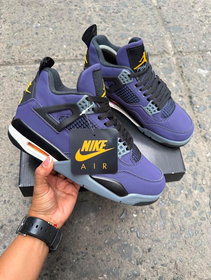 Jordan 4 Morado