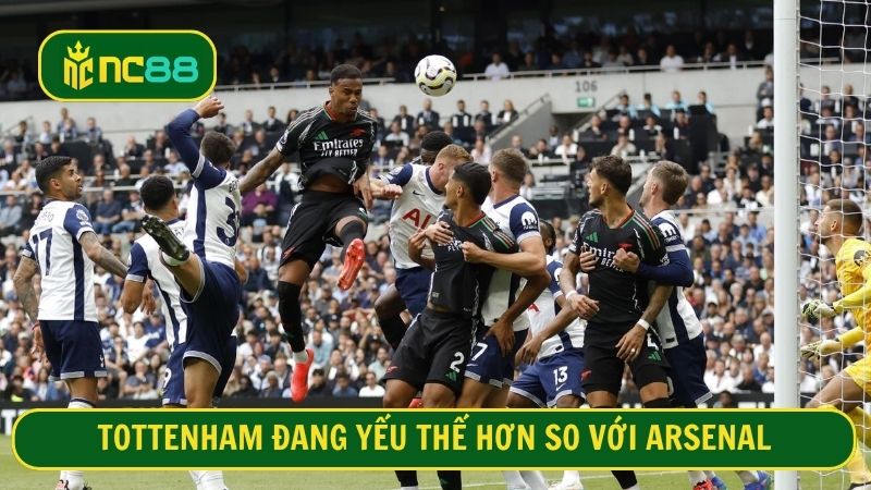 Arsenal nhỉnh hơn đôi chút về phong độ và thành tích đối đầu