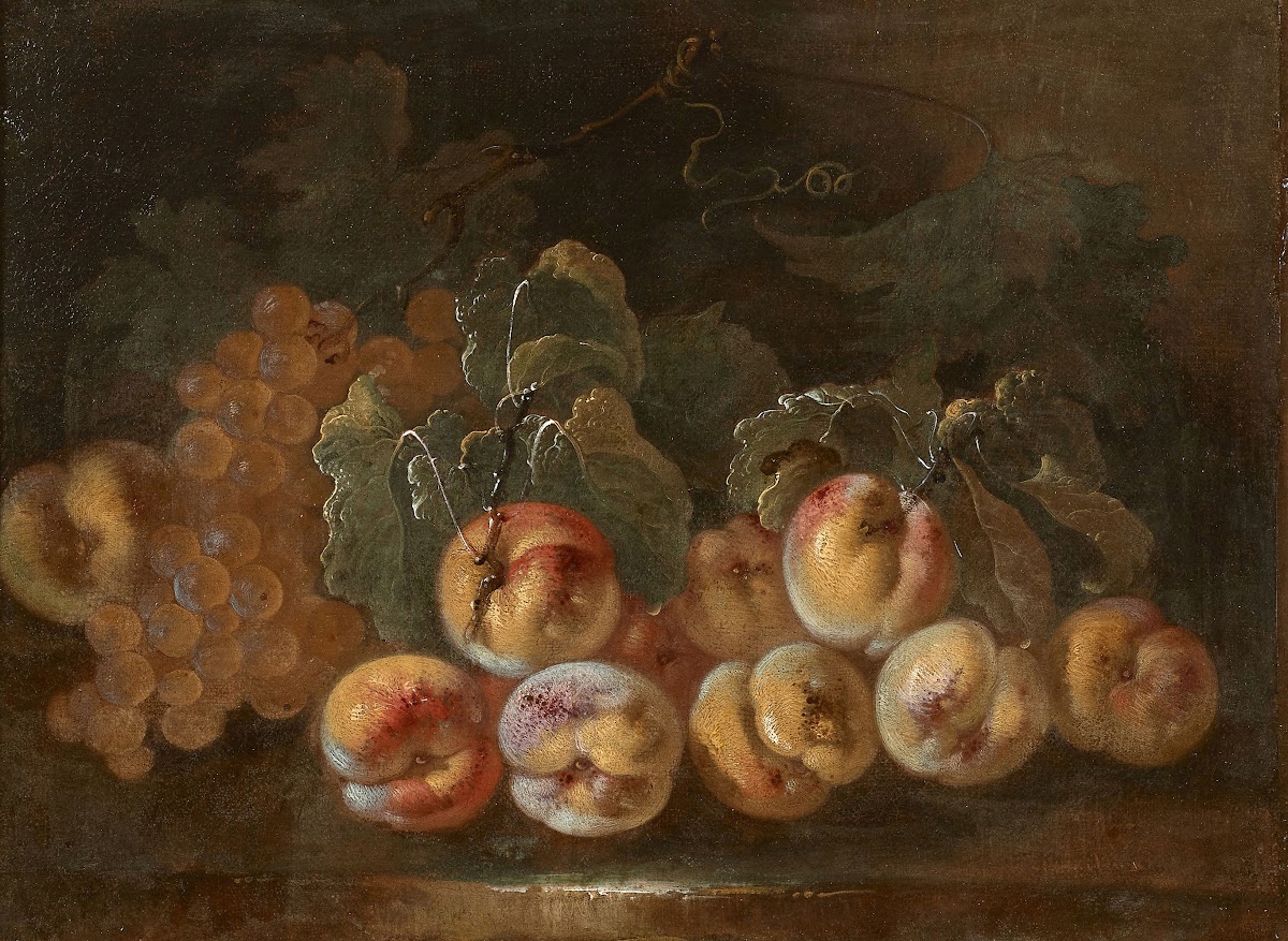 Pêches et raisins sur un entablement