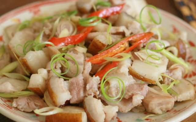 Thịt Heo Rừng Xào Sả Ớt