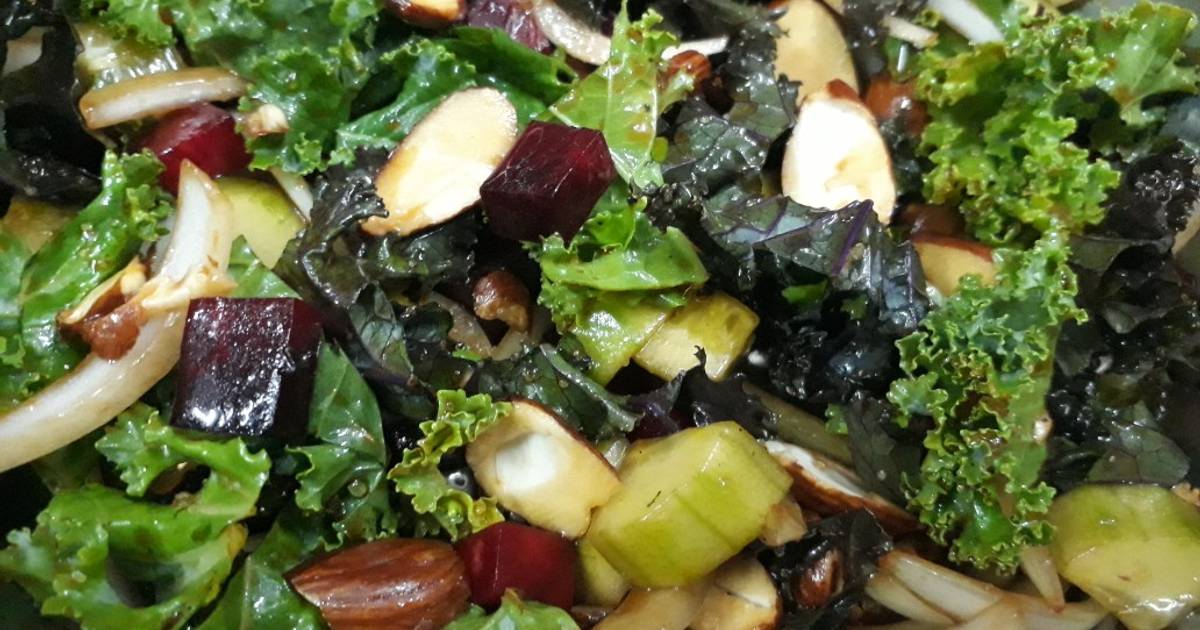 Salad cải xoăn (Kale Salad)