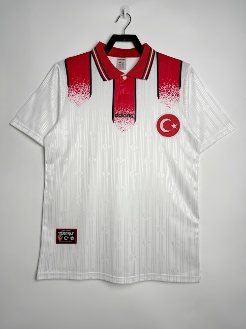 1996 partido fuera de casa contra Türkiye.jpeg