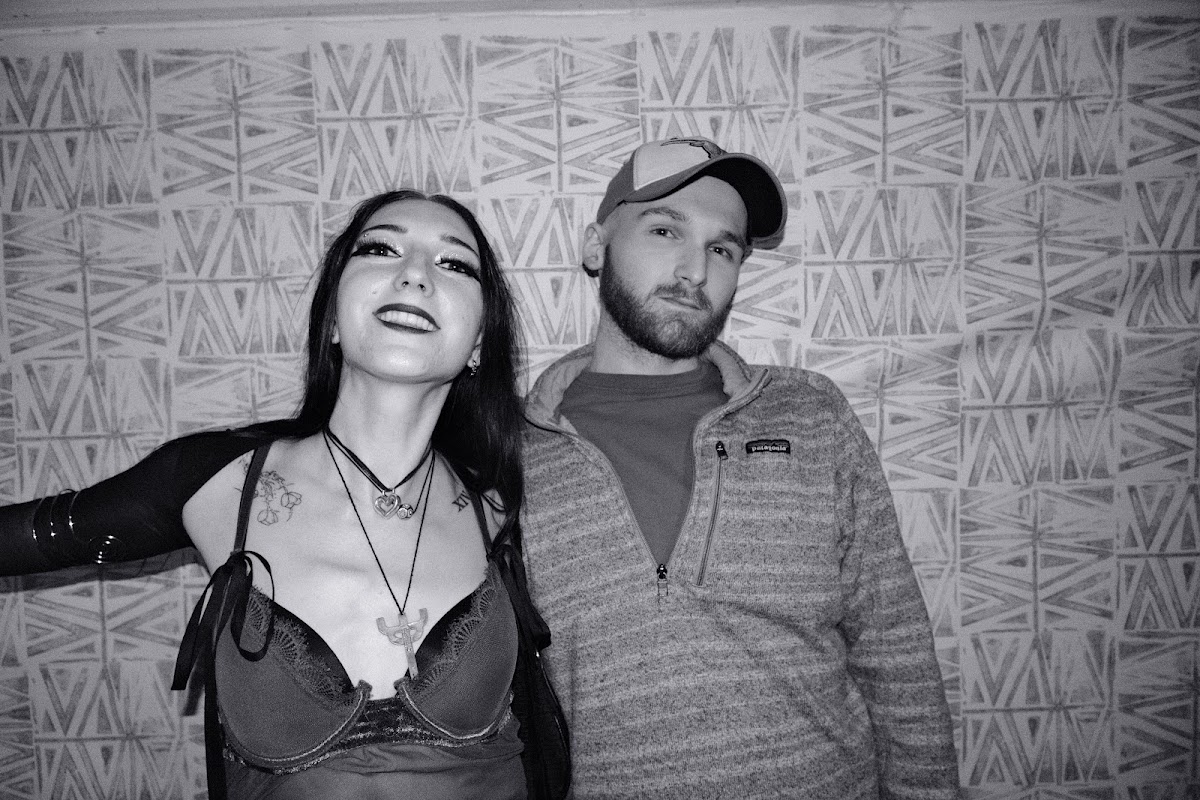 @tlau.photos_thelostandunfounds_2026-03-14_austin_last_night_noir_009