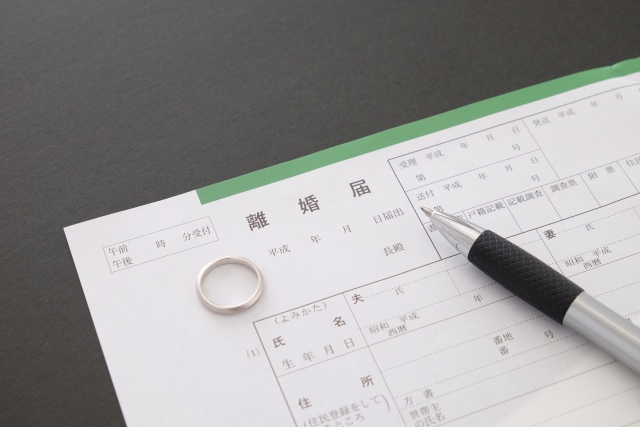 不貞行為を理由に離婚したい方へ：スムーズな手続きと不可欠な証拠の準備