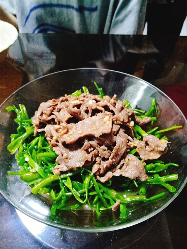 Rau Muống Xào Thịt Bò