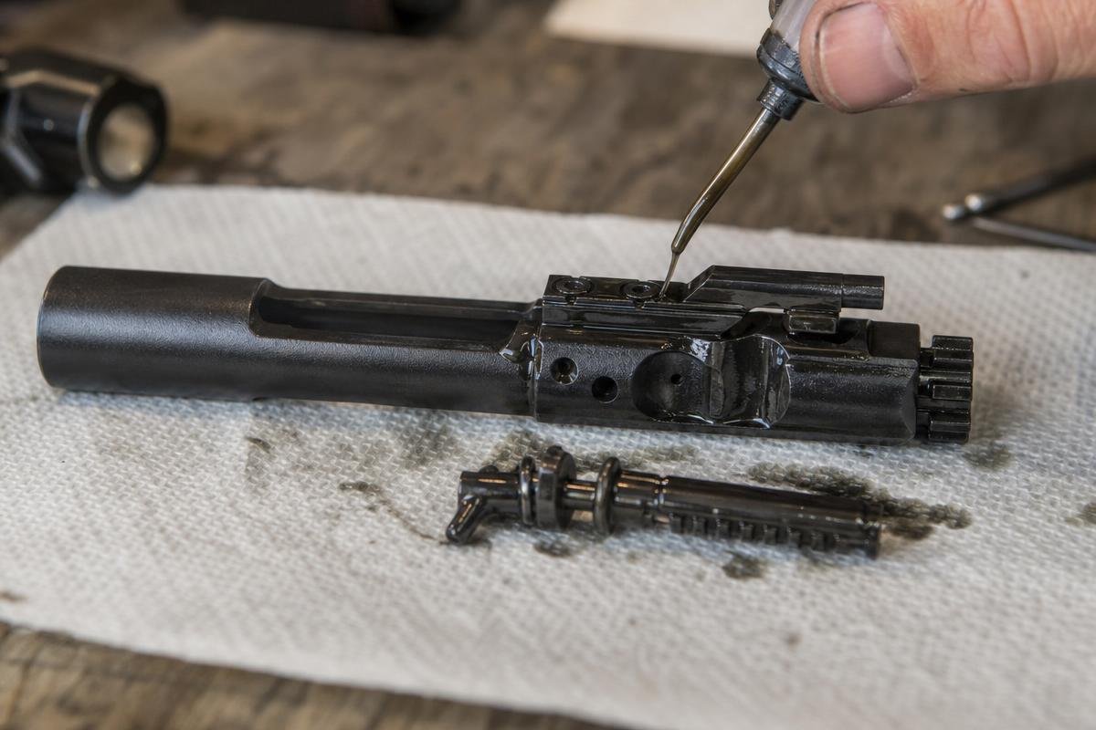 AR-15 cleaning lubrication points on bolt carrier group