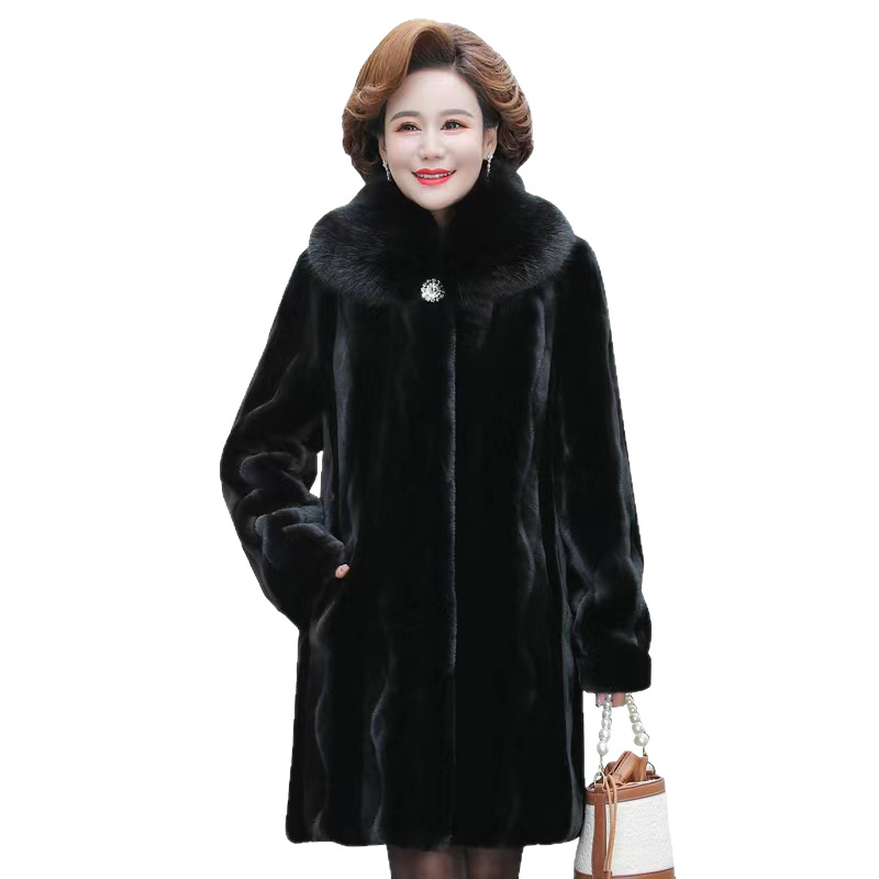 Elegant coat in faux mink