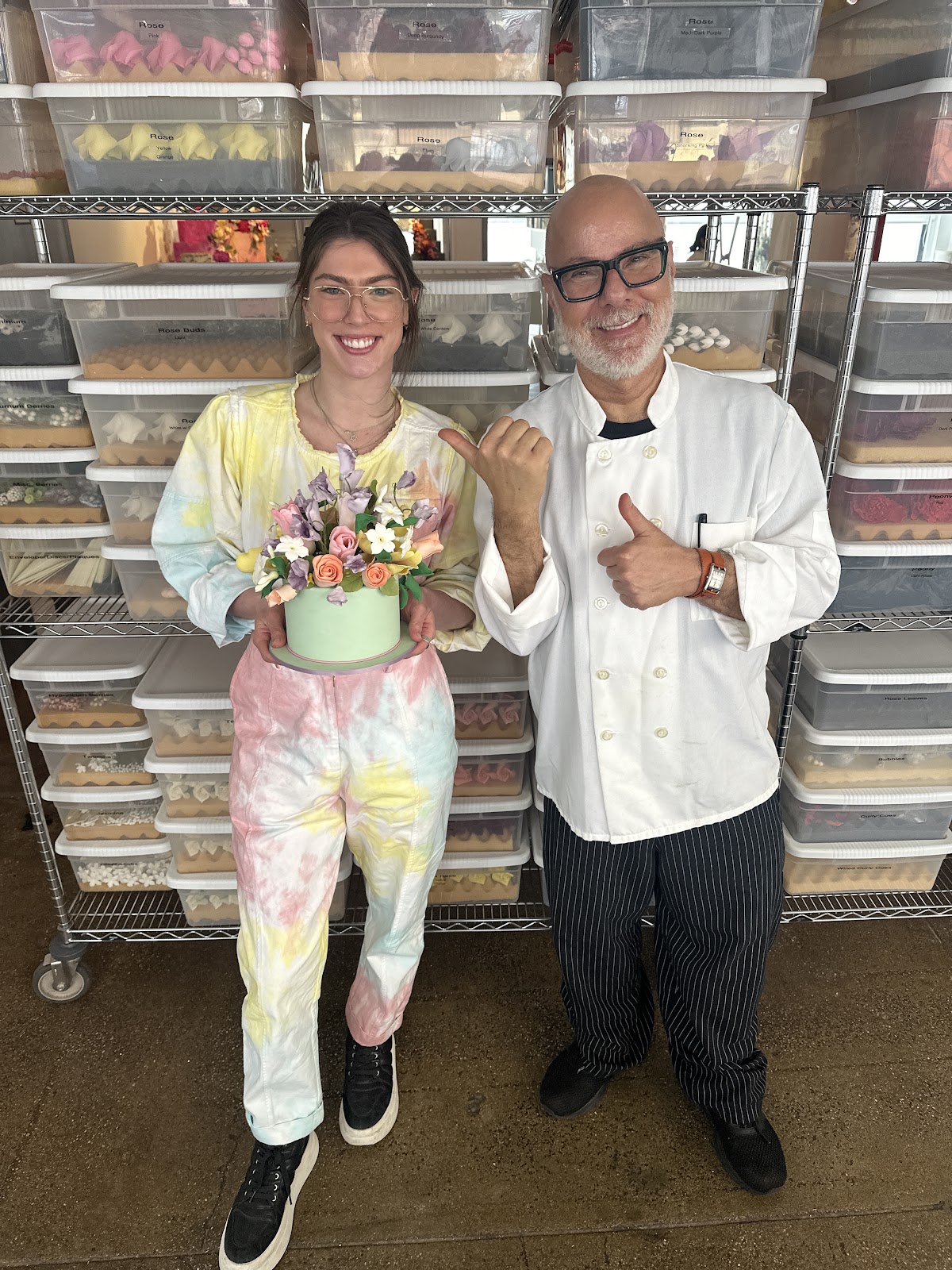 Custom Cakes & Desserts