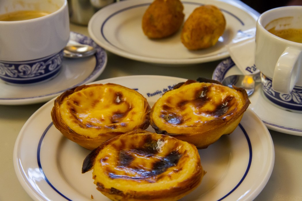 Afternoon Snacks in Portugal: What to Order for Lanche
