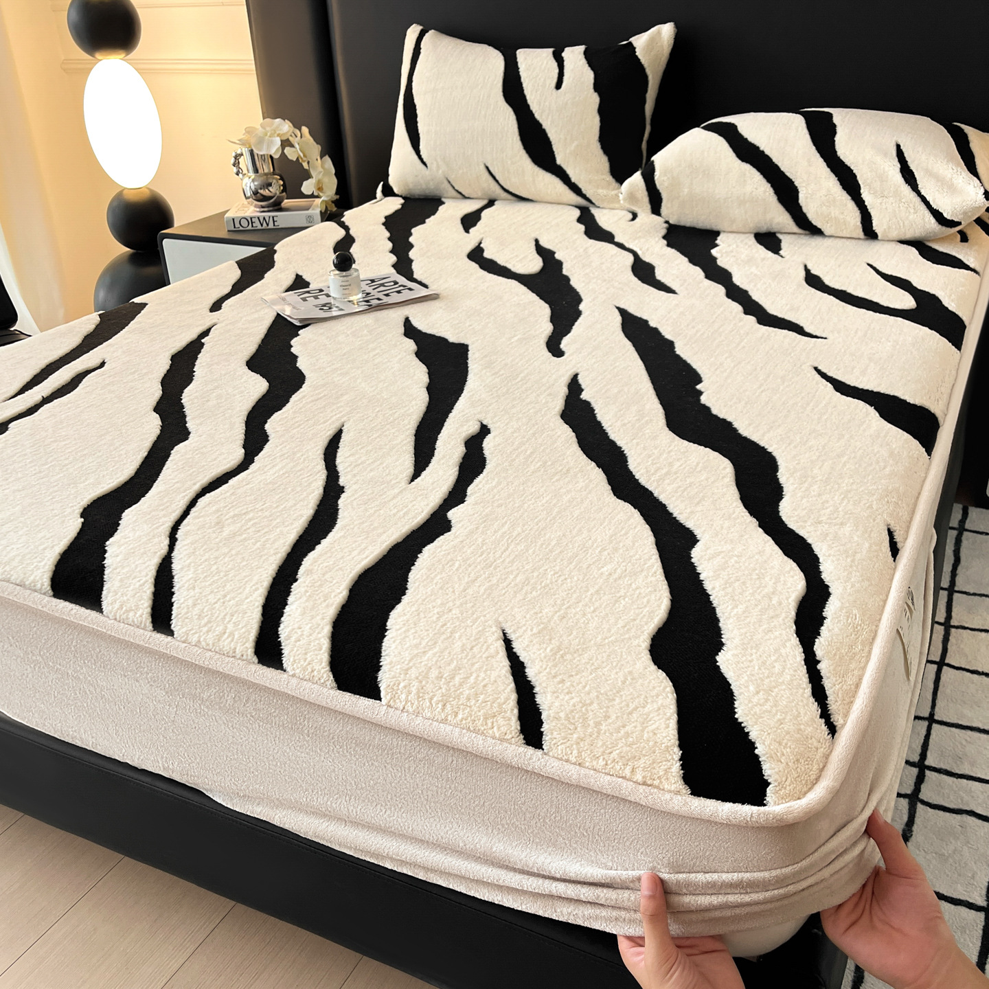 Milk Fiber Fitted Sheet, Waterproof, Padded