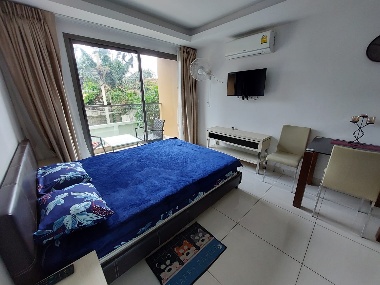 Nam Talay - Studio, Floor 13 8