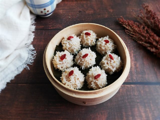 Xôi Viên Thịt Hấp Đơn Giản