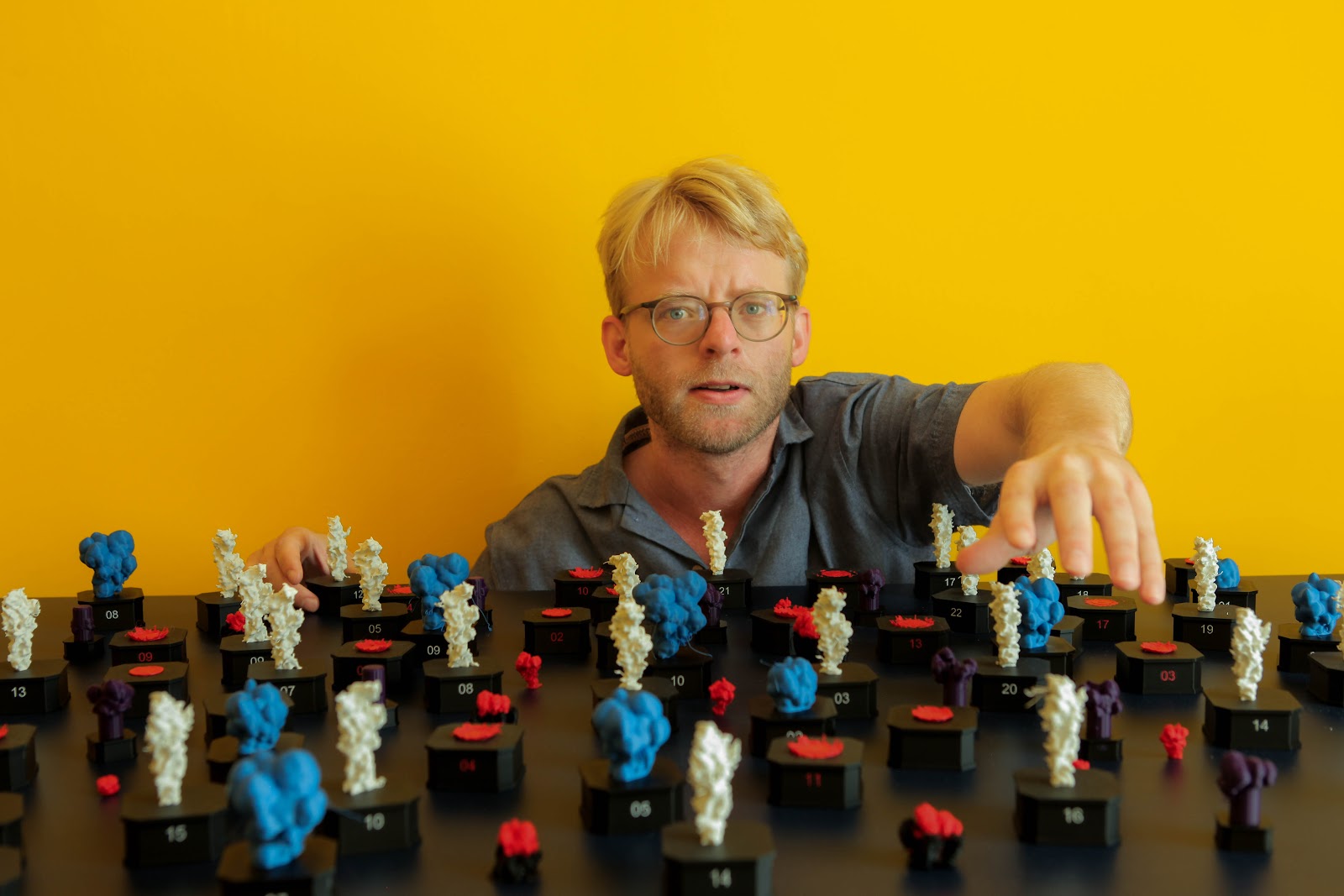 Wouter Dijkstra working with 3D printed animation frames